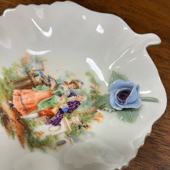 Vintage Germany Dresden Porcelain Mini Dish - Picture 4 of 6